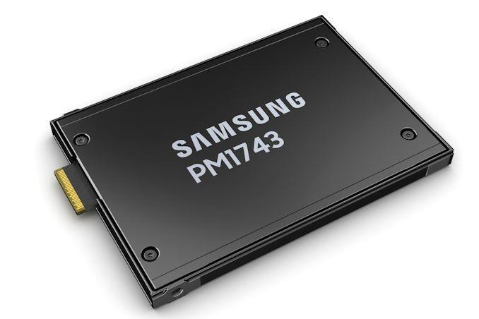SSD|SAMSUNG|PM1743|3840 GB|PCI Express 5.0|NVMe Yes|NAND flash type TLC (Triple Level Cell)|Write speed 6000 MB/s|Read speed 14000 MB/s|E3.S|MTBF 2500000 h|MZ3LO3T8HCJR-00A07